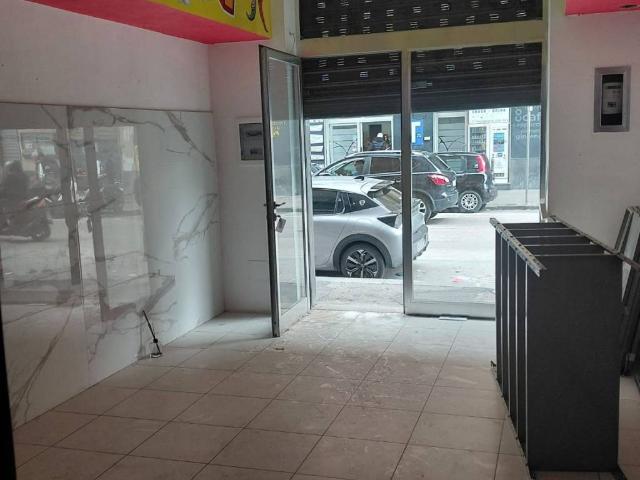 Locale Commerciale in vendita a Pioppaino, Castellammare Di Stabia