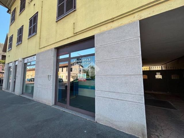 Locale Commerciale in vendita a Castegnate, Castellanza