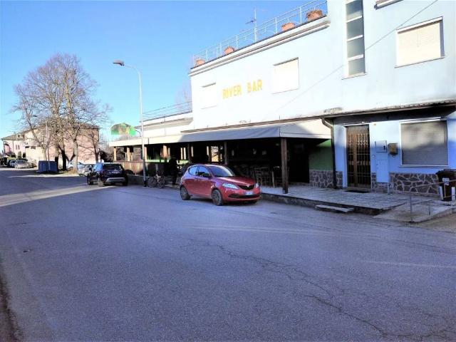 Locale Commerciale in vendita a Castell'arquato, Reggio Emilia