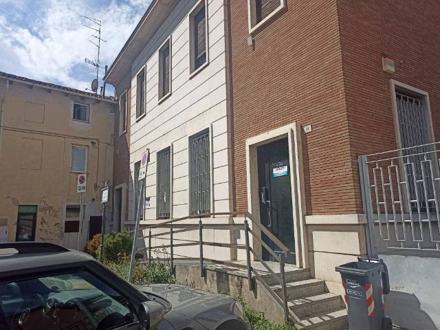Locale Commerciale in vendita a Piemonte, Alessandria