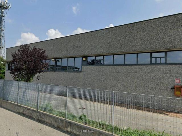 Locale Commerciale in vendita a Villa Guzzafame, Castelleone