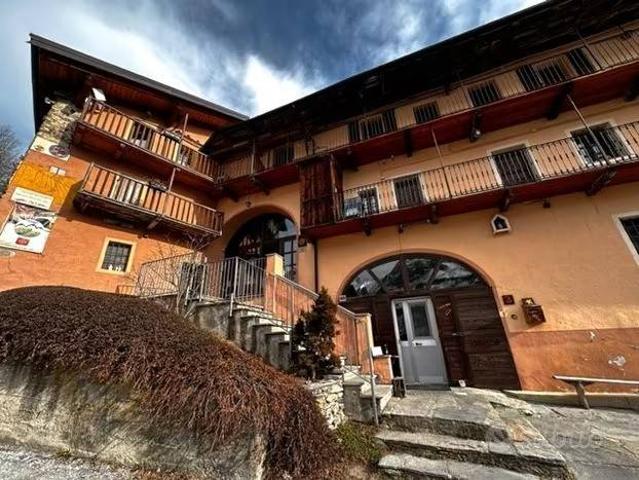 Locale Commerciale in vendita a Piemonte, Cuneo