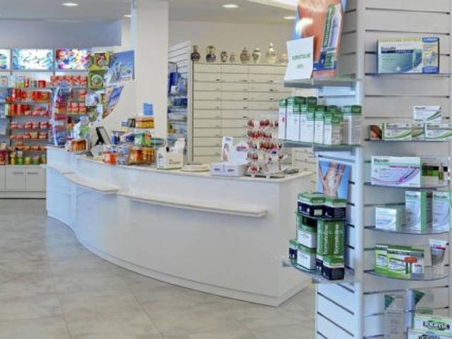 Locale Commerciale in vendita a Unione Comuni Garfagnana, Castelnuovo Di Garfagnana
