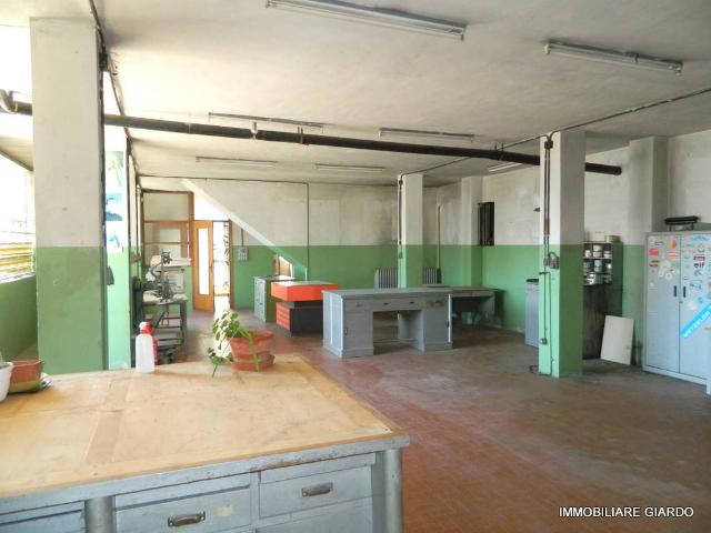 Locale Commerciale in vendita a Piemonte, Asti