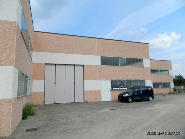 Locale Commerciale in vendita a Piemonte, Asti