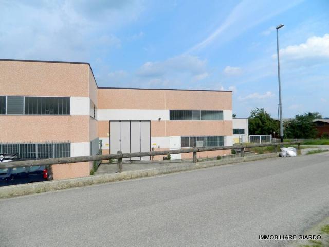 Locale Commerciale in vendita a Piemonte, Asti