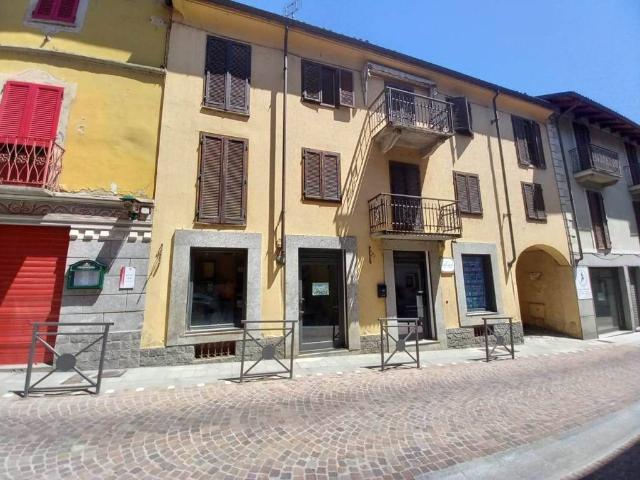 Locale Commerciale in vendita a Piemonte, Asti