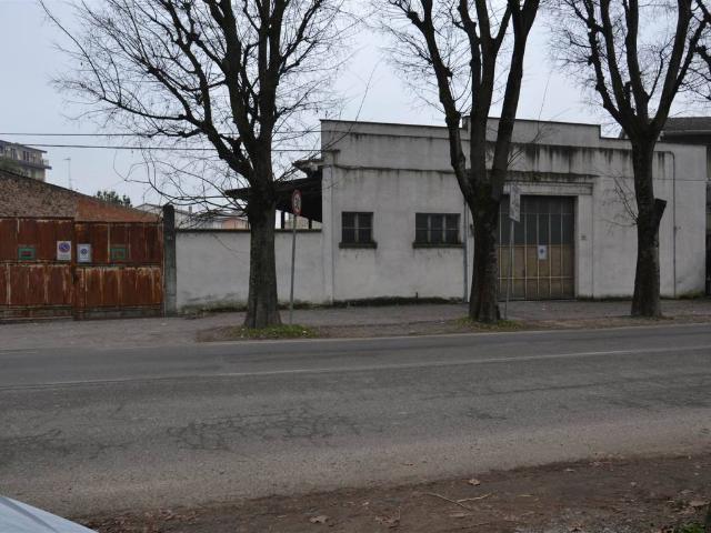 Locale Commerciale in vendita a Piemonte, Alessandria