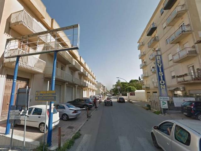 Locale Commerciale in vendita a Castelvetrano, Sicilia