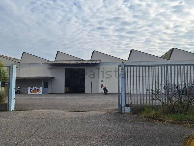 Locale Commerciale in vendita a Castenedolo, Lombardia