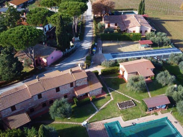 Locale Commerciale in vendita a Gioiella, Umbria