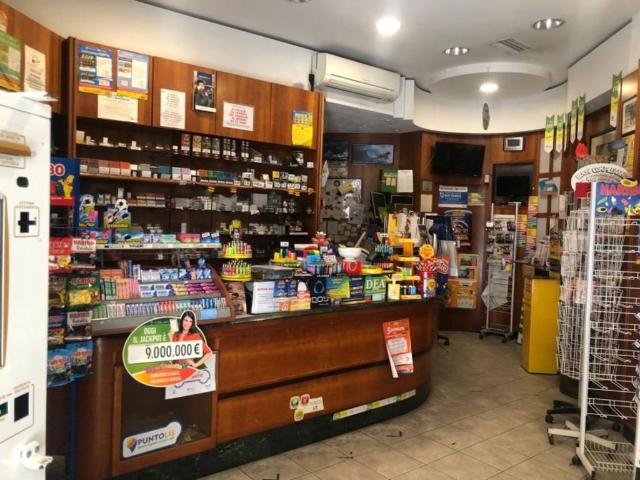 Locale Commerciale in vendita a Portaccia, Castiglione Della Pescaia