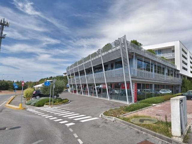 Locale Commerciale in vendita a Castiglione Delle Stiviere, Lombardia