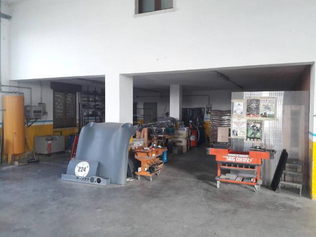 Locale Commerciale in vendita a Castiglione Delle Stiviere, Lombardia