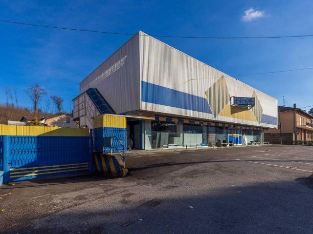 Locale Commerciale in vendita a Castiglione Olona, Lombardia
