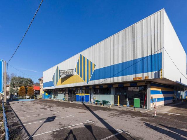 Locale Commerciale in vendita a Castiglione Olona, Lombardia
