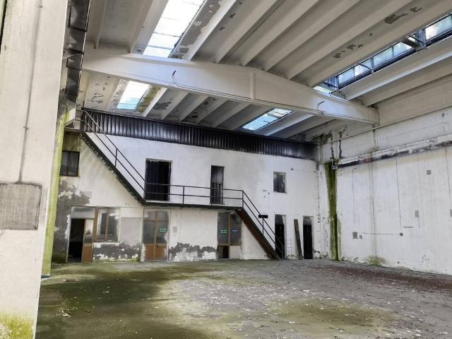 Locale Commerciale in vendita a Comunità montana della Valle Sabbia, Casto