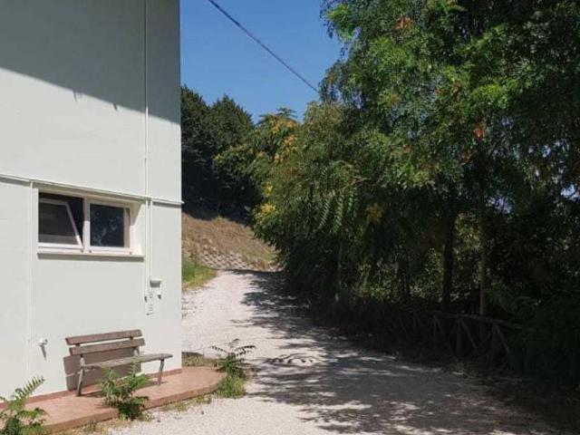 Locale Commerciale in vendita a Marche, Ascoli Piceno