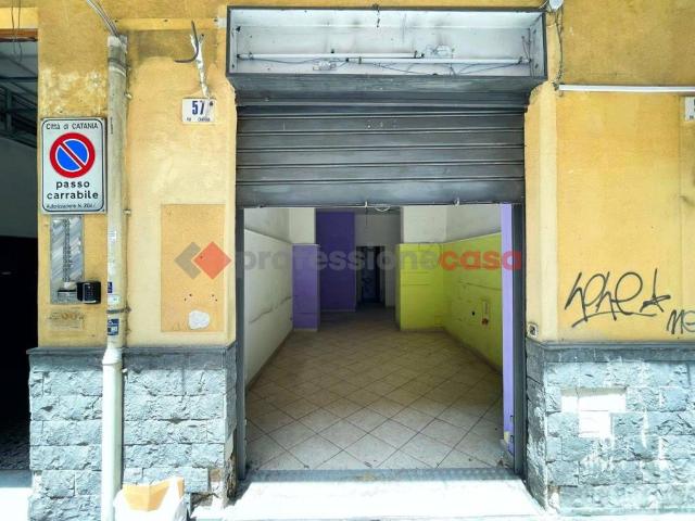 Locale Commerciale in vendita a Borgo-Sanzio, Catania