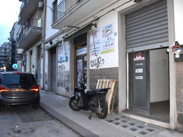 Locale Commerciale in vendita a San Giovanni Galermo-Trappeto-Cibali, Catania