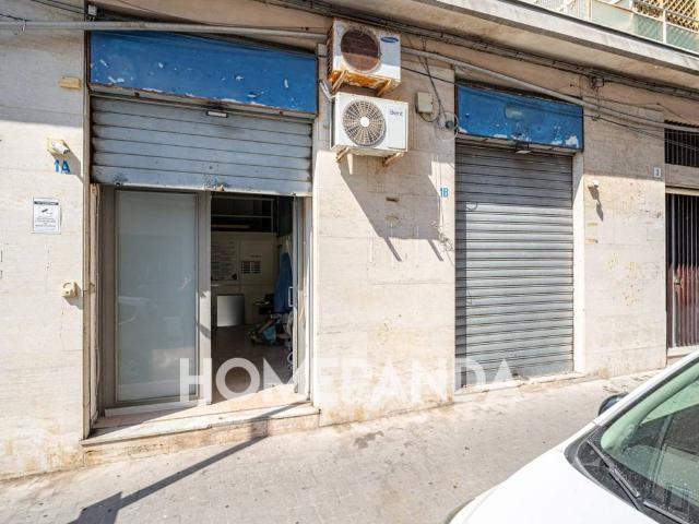 Locale Commerciale in vendita a Picanello-Ognina-Barriera-Canalicchio, Catania