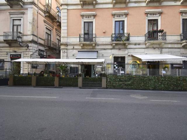 Locale Commerciale in vendita a Borgo-Sanzio, Catania