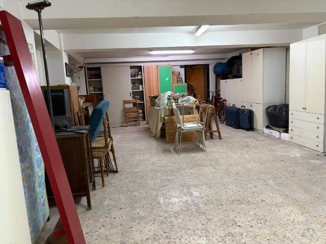 Locale Commerciale in vendita a Borgo-Sanzio, Catania