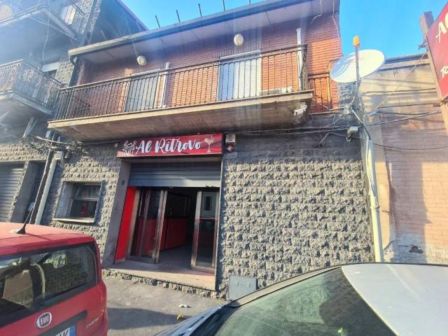 Locale Commerciale in vendita a Monte Po-Nesima-San Leone-Rapisardi, Catania