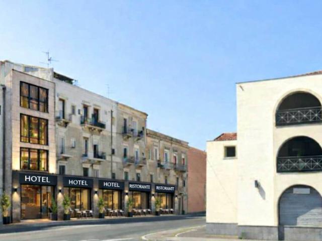 Locale Commerciale in vendita a Centro storico, Catania