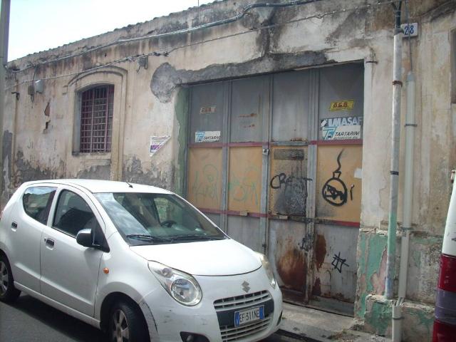 Locale Commerciale in vendita a San Giovanni Galermo-Trappeto-Cibali, Catania