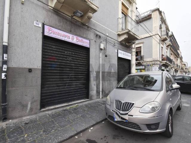 Locale Commerciale in vendita a Centro storico, Catania