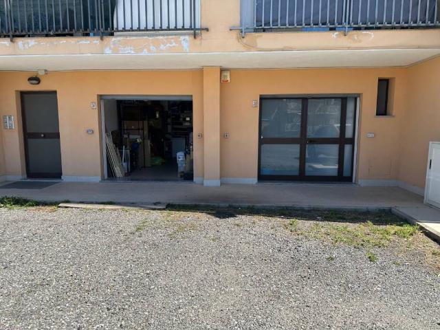 Locale Commerciale in vendita a Calabria, Catanzaro