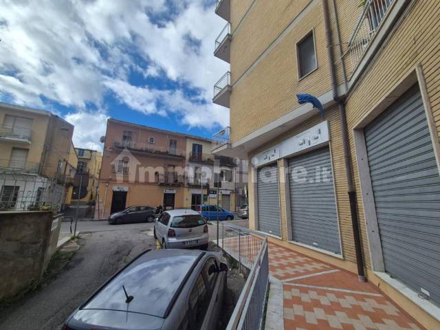 Locale Commerciale in vendita a Pontegrande, Calabria