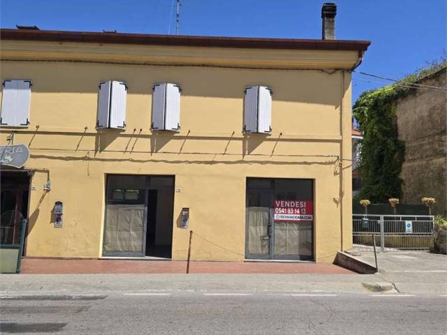 Locale Commerciale in vendita a Cattolica, Reggio Emilia