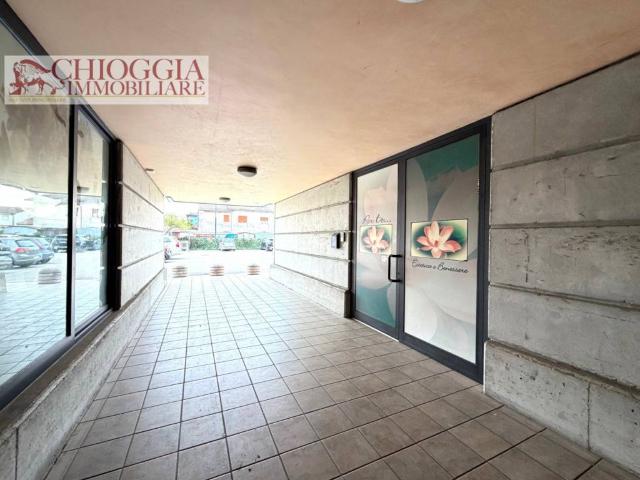 Locale Commerciale in vendita a San Giuseppe, Cavarzere