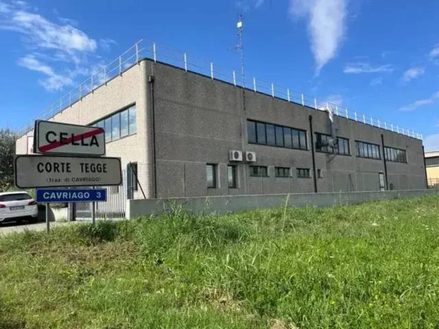 Locale Commerciale in vendita a Val d’Enza, Re