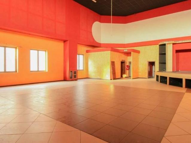 Locale Commerciale in vendita a Cazzago San Martino, Lombardia