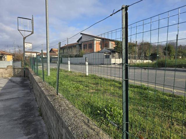 Locale Commerciale in vendita a Ceccano, Lazio