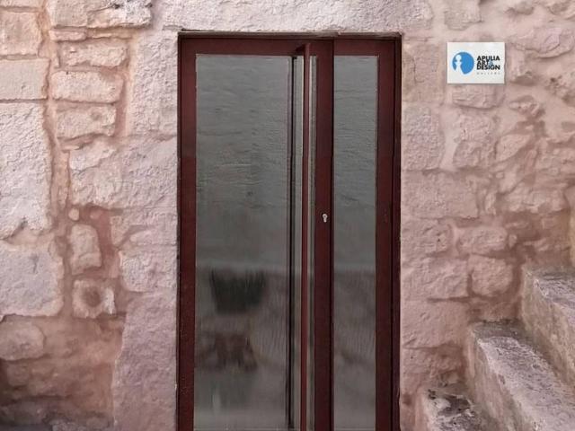 Locale Commerciale in vendita a Puglia, Brindisi