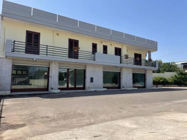 Locale Commerciale in vendita a Ceglie Messapica