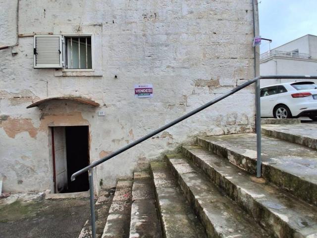 Locale Commerciale in vendita a Puglia, Brindisi