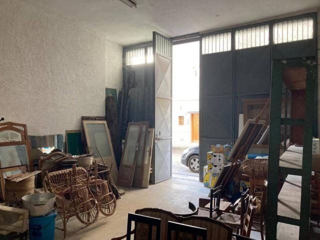 Locale Commerciale in vendita a Puglia, Brindisi