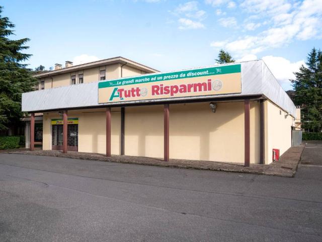 Locale Commerciale in vendita a Fantasina, Cellatica