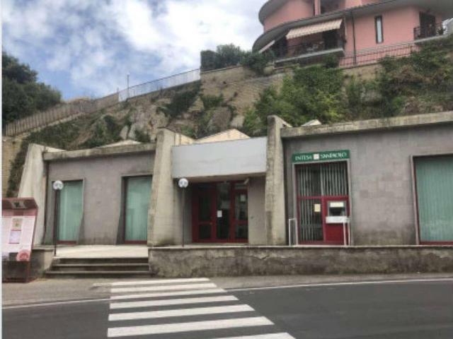 Locale Commerciale in vendita a Cellere, Lazio