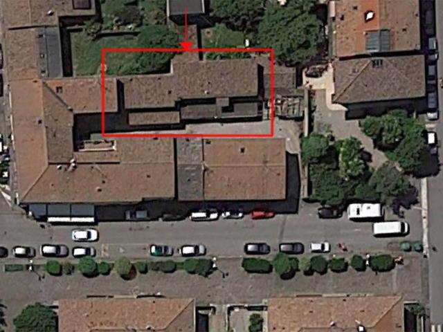Locale Commerciale in vendita a Unione Alto Ferrarese, Cento