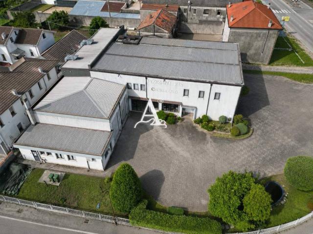Locale Commerciale in vendita a San Vito, Cerea
