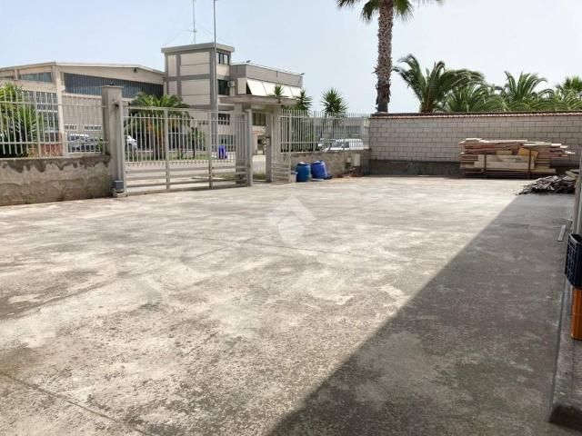 Locale Commerciale in vendita a Puglia, Foggia