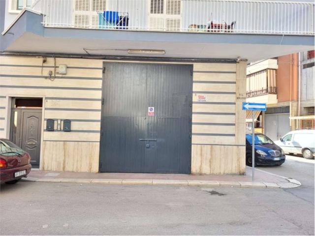 Locale Commerciale in vendita a Puglia, Foggia