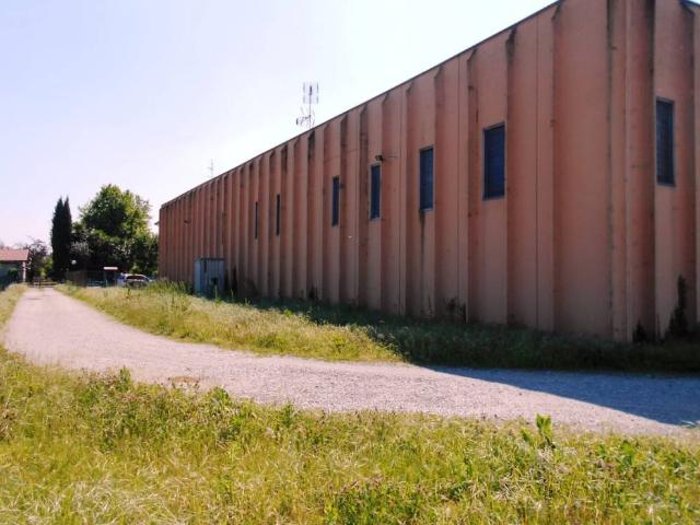 Locale Commerciale in vendita a Cernusco Sul Naviglio, Lombardia