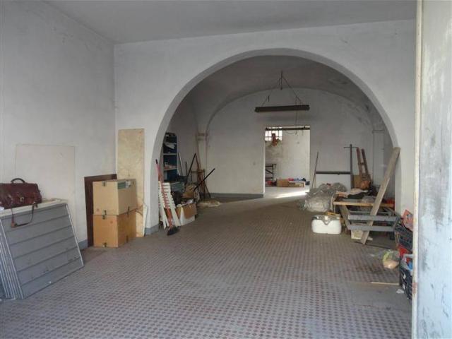 Locale Commerciale in vendita a Unione dei Comuni Circondario dell'Empolese Valdelsa, Lucardo